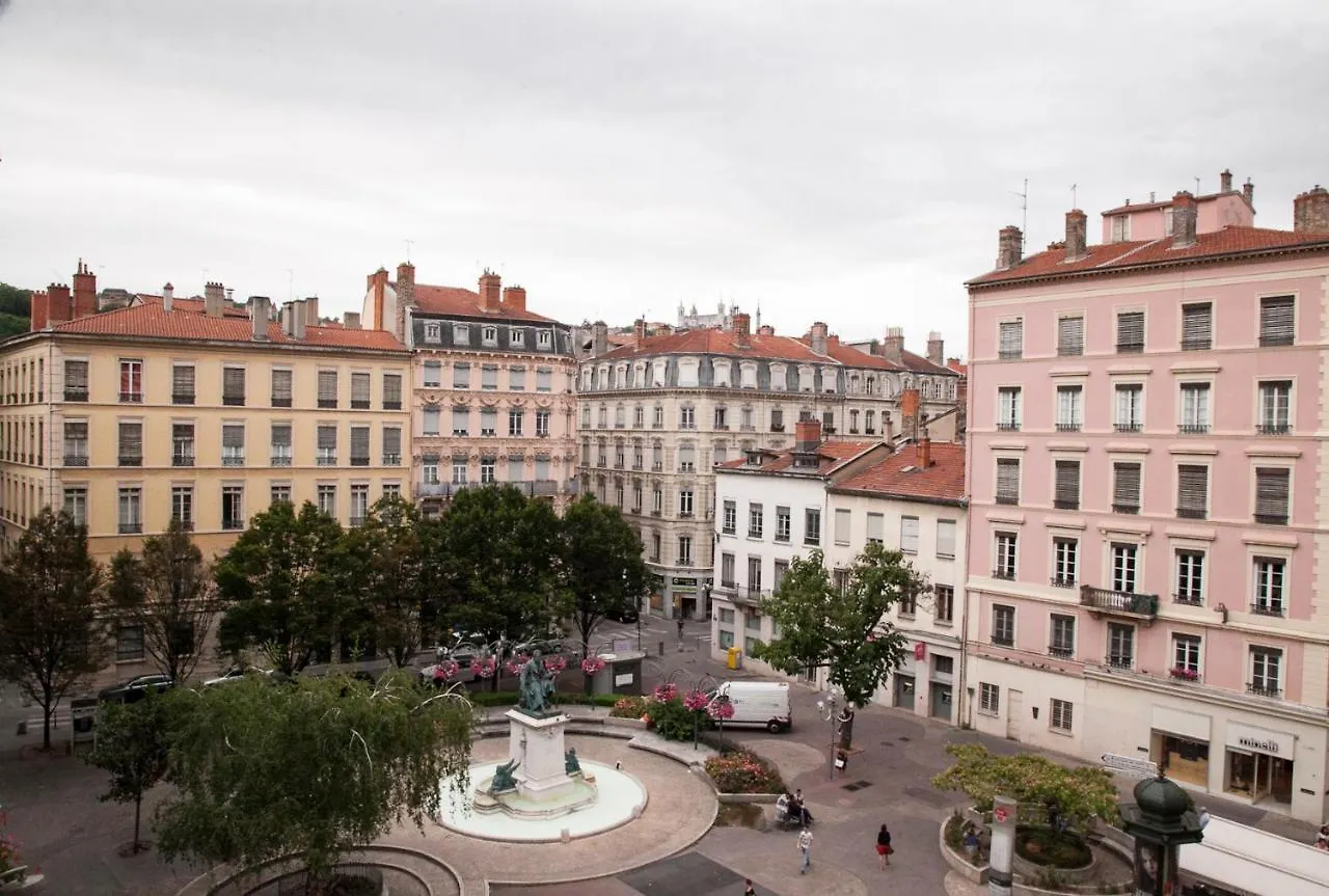 Alexandra Otel Lyon 4*,